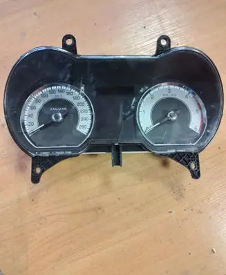 Jaguar XF Speedometer (instrument cluster) 9X2310849KF