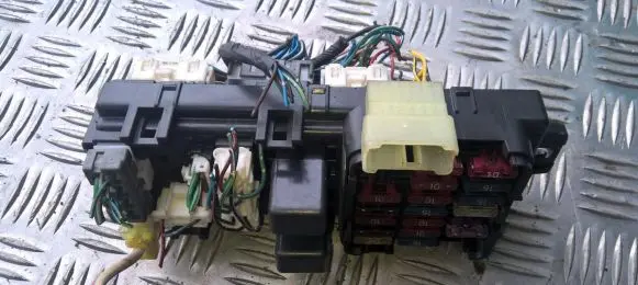 Mitsubishi Pajero Fuse box set 3D194498