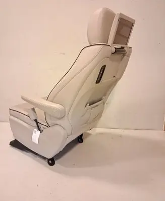 Chrysler Pacifica Front passenger seat 
