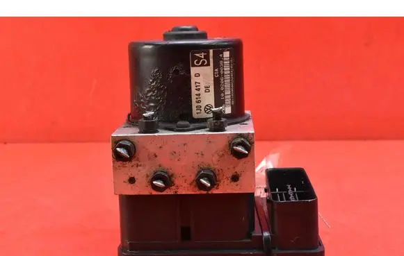 Seat Leon (1P) ABS Pump 1J0614417D