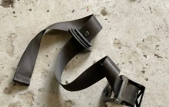 BMW X5 E70 Front seatbelt S2716104609W 08B1841P00538