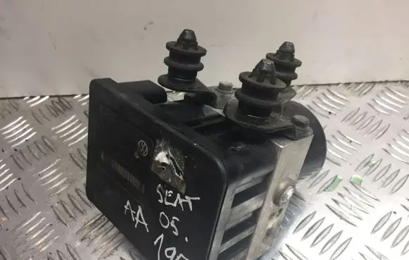 Audi A3 S3 8P ABS Pump 1K0907379AA 1K0614517AA