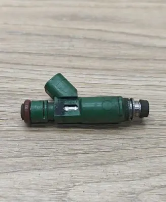 Volvo V70 Fuel injector 9470229