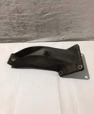 BMW 5 E39 Engine mounting bracket 1092973 7092973