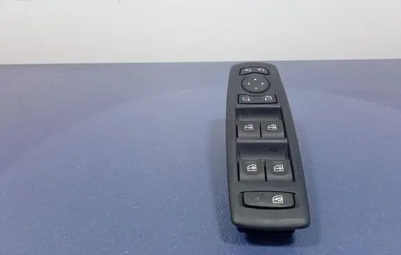 Renault Laguna III Electric window control switch 809610006R