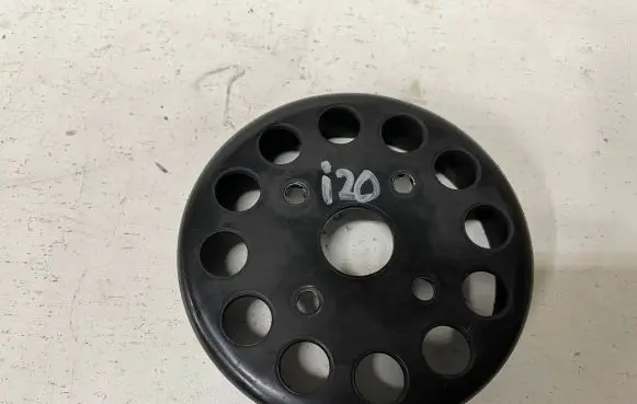 Hyundai i20 (PB PBT) Water pump pulley 