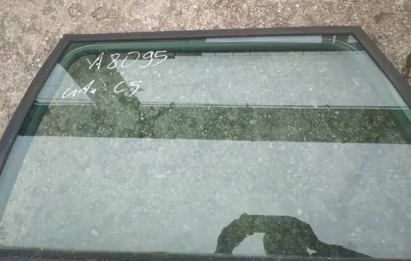 Citroen C5 Rear door window glass