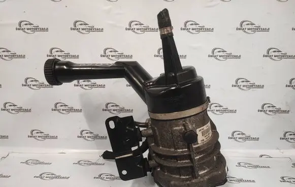 Citroen C4 Grand Picasso Power steering pump 9674055680