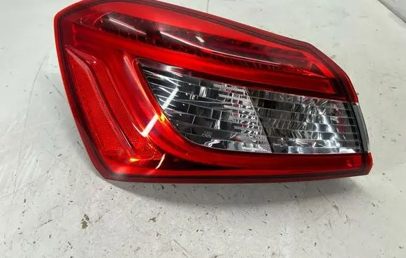 Maserati Ghibli Rear/tail lights 03551000 03551600