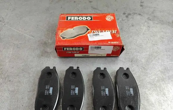 Nissan Patrol Y60 Brake pads (rear) fdb937