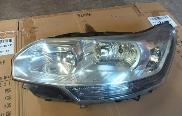 Citroen C5 Headlight/headlamp 9684845580