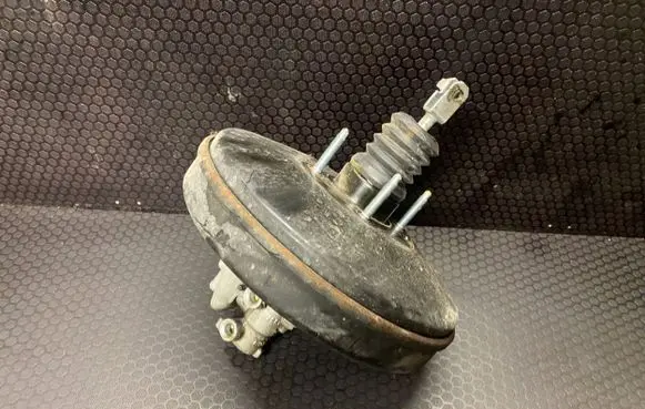 Honda CR-V Brake booster