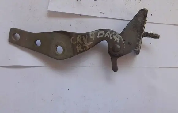 Honda CR-V Tailgate/trunk/boot hinge 66546544