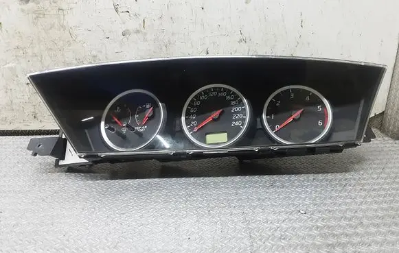 Nissan Primera Speedometer (instrument cluster) AU879
