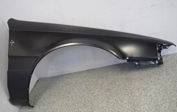 Mazda 626 Fender