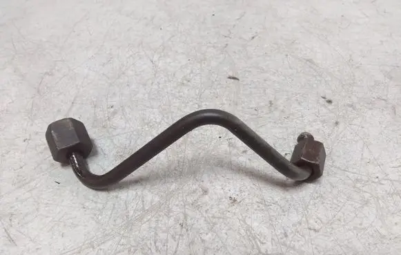 Hyundai Santa Fe Fuel injector supply line/pipe 