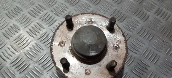 Nissan Almera N16 Rear wheel hub