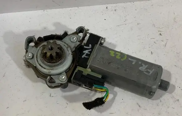 Mercedes-Benz C W203 Seat adjustment motor 0390203001