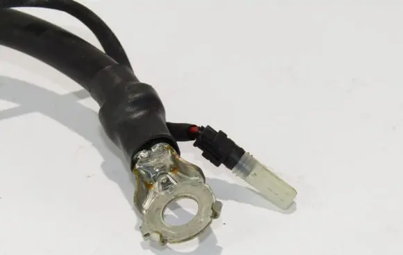 Mercedes-Benz E C207 W207 Positive cable (battery) 13853607
