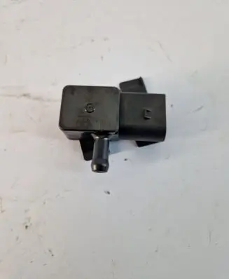 BMW 1 F20 F21 Oil pressure sensor 7805152