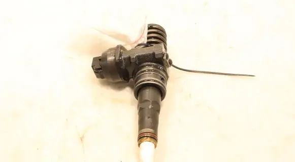 Fuel injector