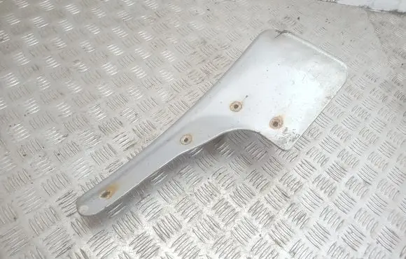 Mitsubishi Pajero Rear mudguard MR313100