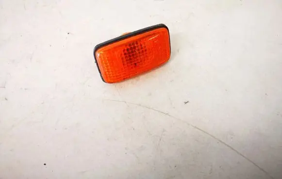Nissan Primera Front fender indicator light 6r019525