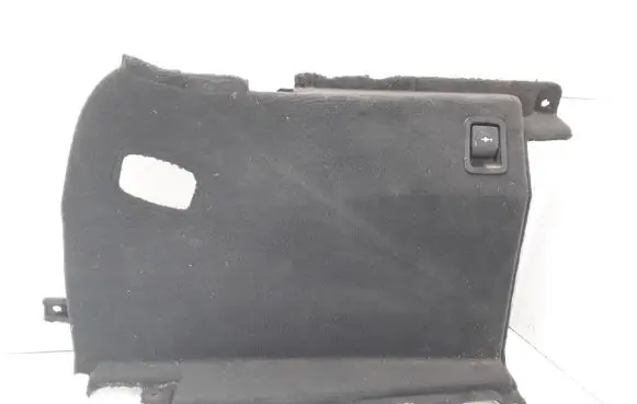 Trunk/boot lower side trim panel