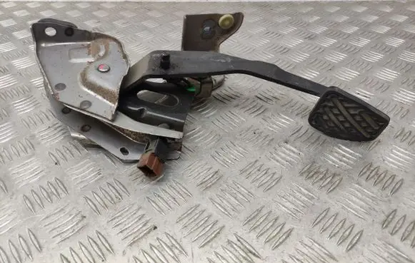 Clutch pedal