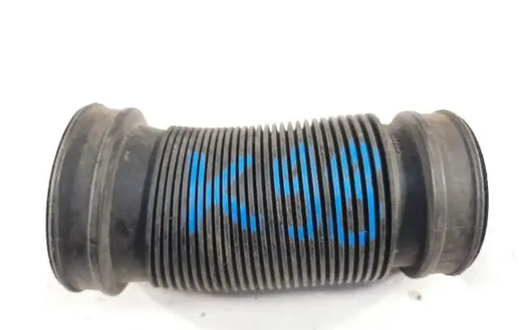 Audi A4 S4 B5 8D Air intake hose/pipe 8D0129627
