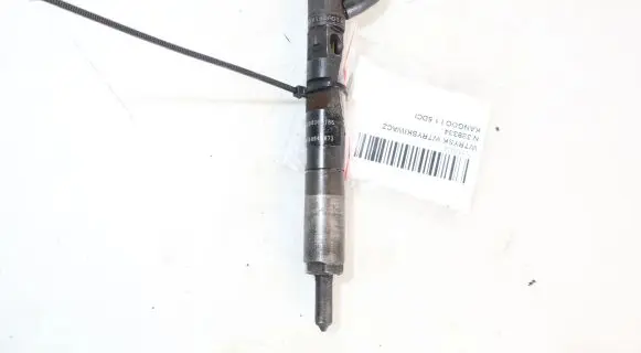 Renault Kangoo I Fuel injector EJBR01801A