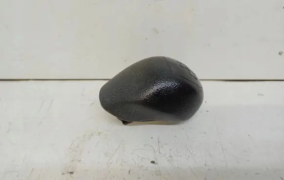 KIA Venga Gear lever shifter trim leather/knob