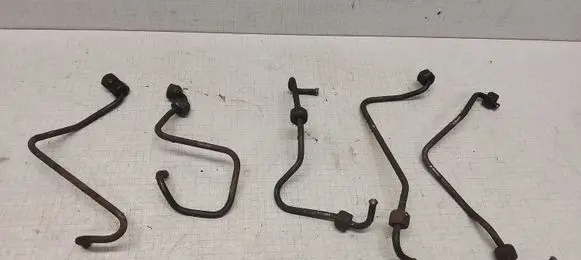 Volkswagen Transporter - Caravelle T4 Fuel injector supply line/pipe 