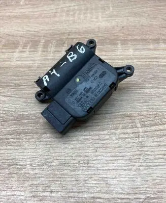 Audi A4 S4 B7 8E 8H Air flap motor/actuator 8E1820511B 0132801303