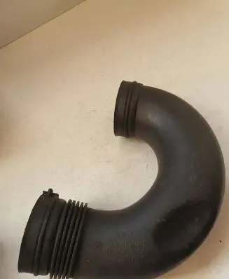 Volkswagen Touran I Air intake hose/pipe 1K0129618AC