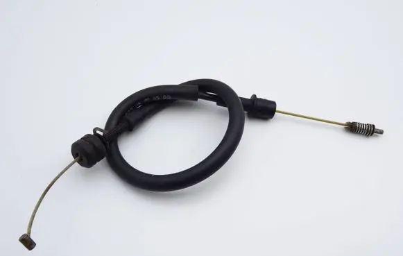Opel Corsa B Throttle cable 90573302UP 90573302