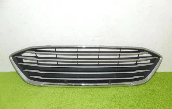 Ford Focus Front grill jx7b-8c436-a