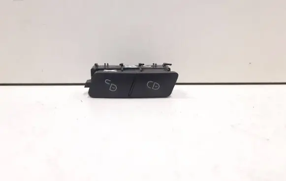 Mercedes-Benz C W204 Central locking switch button A2048706310
