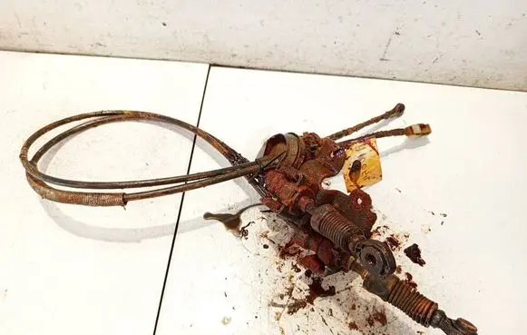 Dodge Caliber Gear shift cable linkage 