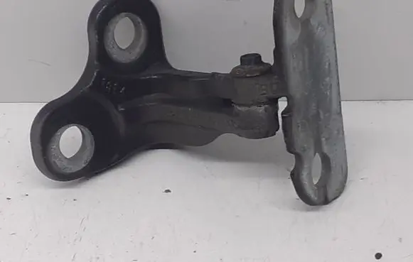 Land Rover Range Rover Sport L494 Front door lower hinge 