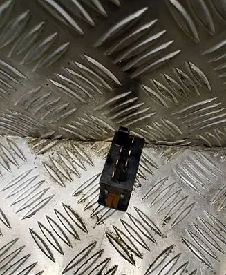 Windscreen/window heater switch