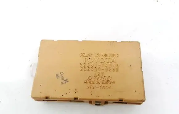 Toyota Corolla Verso E121 Other control units/modules 8264113040