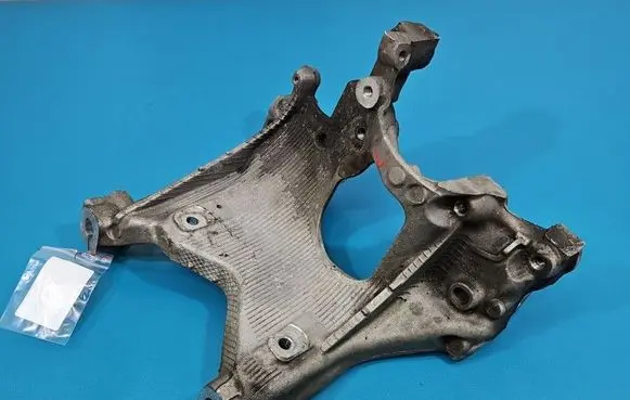 Audi A4 S4 B9 8W Engine mounting bracket 8W0399295E IMPRK1575185