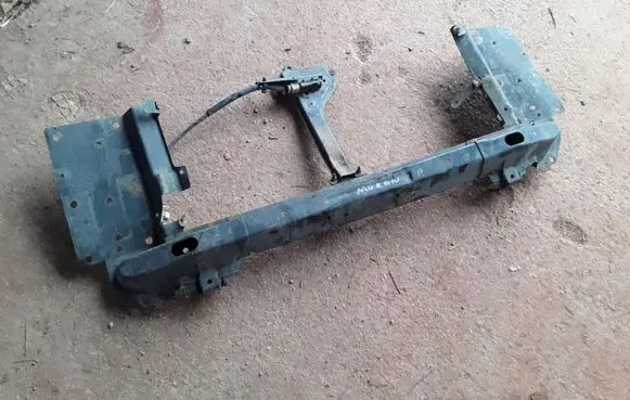 Nissan Murano Z50 Bottom radiator support slam panel NOCODE