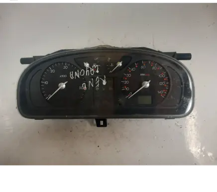 Renault Laguna II Speedometer (instrument cluster) 8200218867 7N0RG723 50018560077