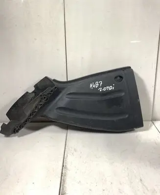 Audi A4 S4 B7 8E 8H Air intake duct part 8E0129618H