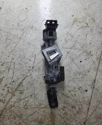 Mazda 3 I Ignition lock 3M513F880AC