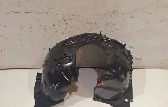 Peugeot 208 II Front arch 9827216480