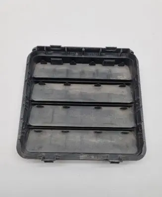 Dodge Durango III Quarter panel pressure vent 68323649AB 68323649