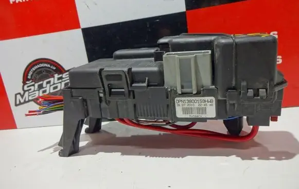 Volvo V70 Fuse module 30659282